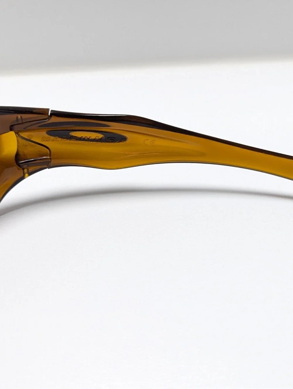 Oakley Monster Dog Gen 1 Gold Lenses UV Lens Brown Wrap Men’s Sport Sunglasses